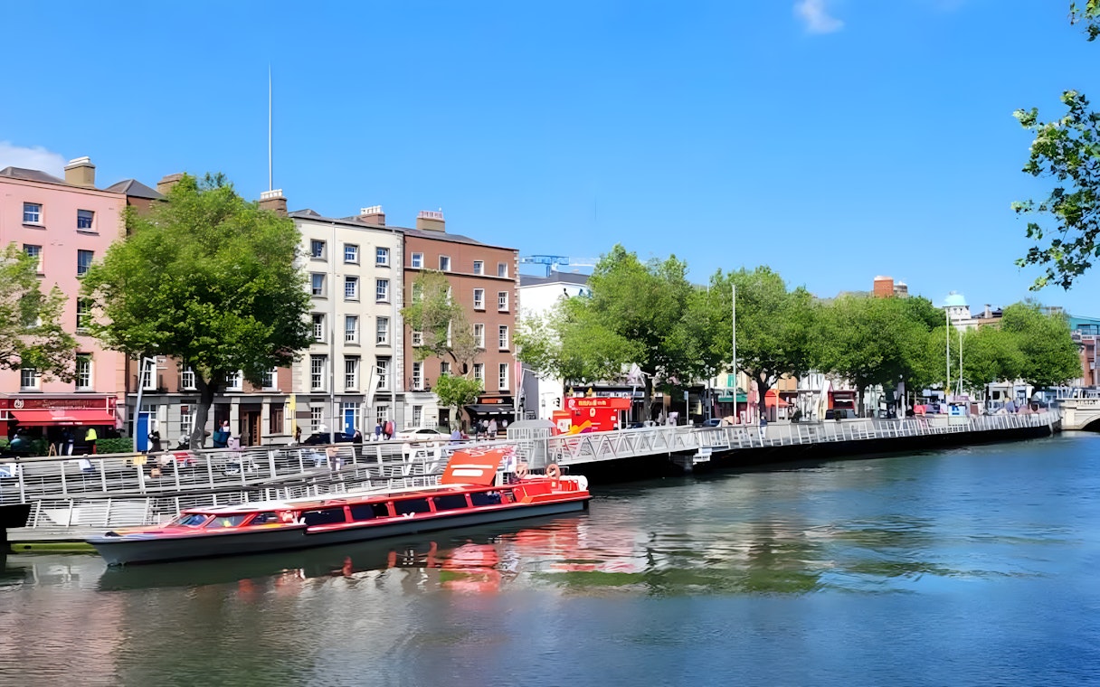 combo (ahorra un 10%): tour en autobús turístico de dublín + crucero por el río liffey con guía en directo-4