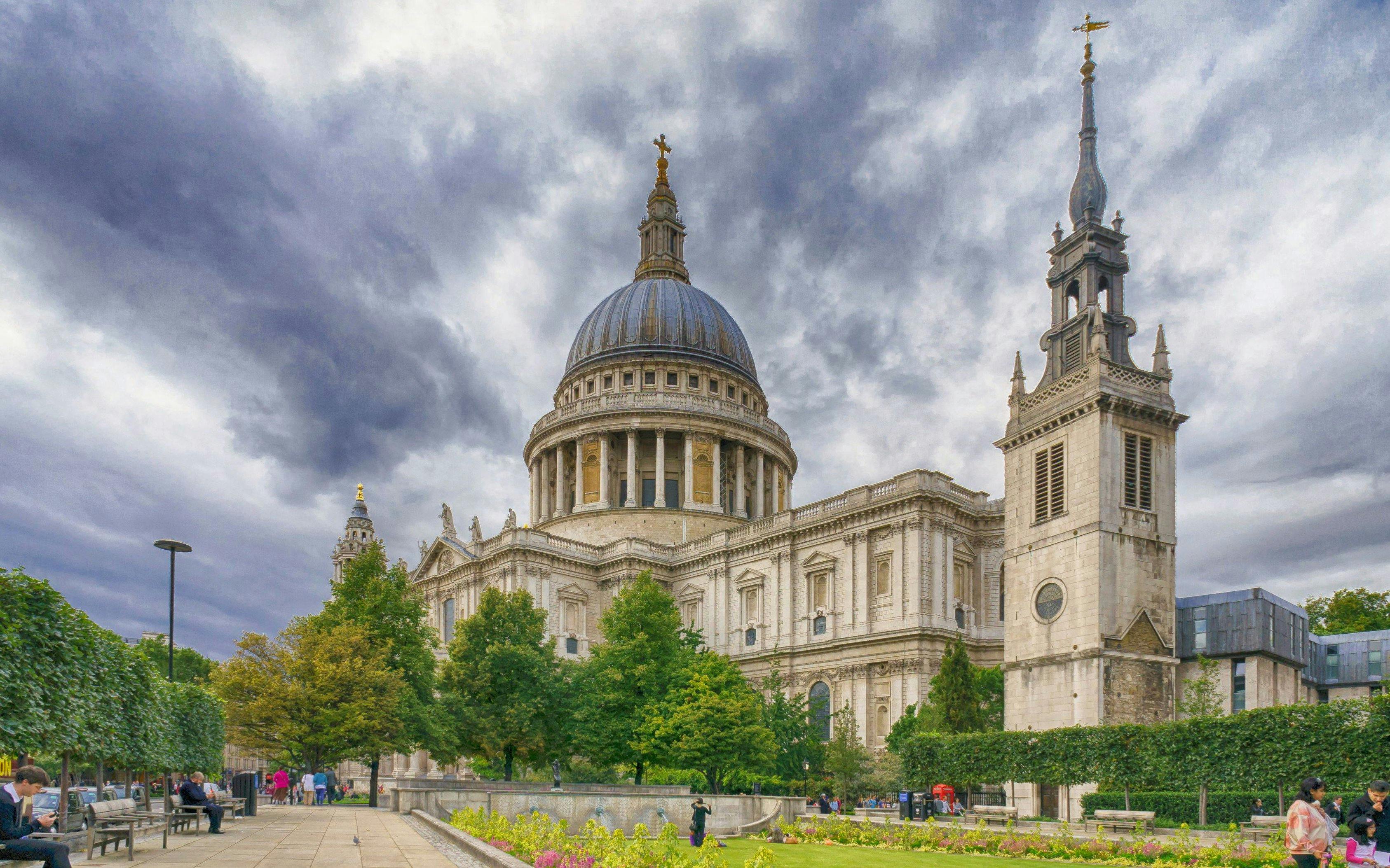 St Paul's Cathedral in London with its iconic dome and surrounding gardens.