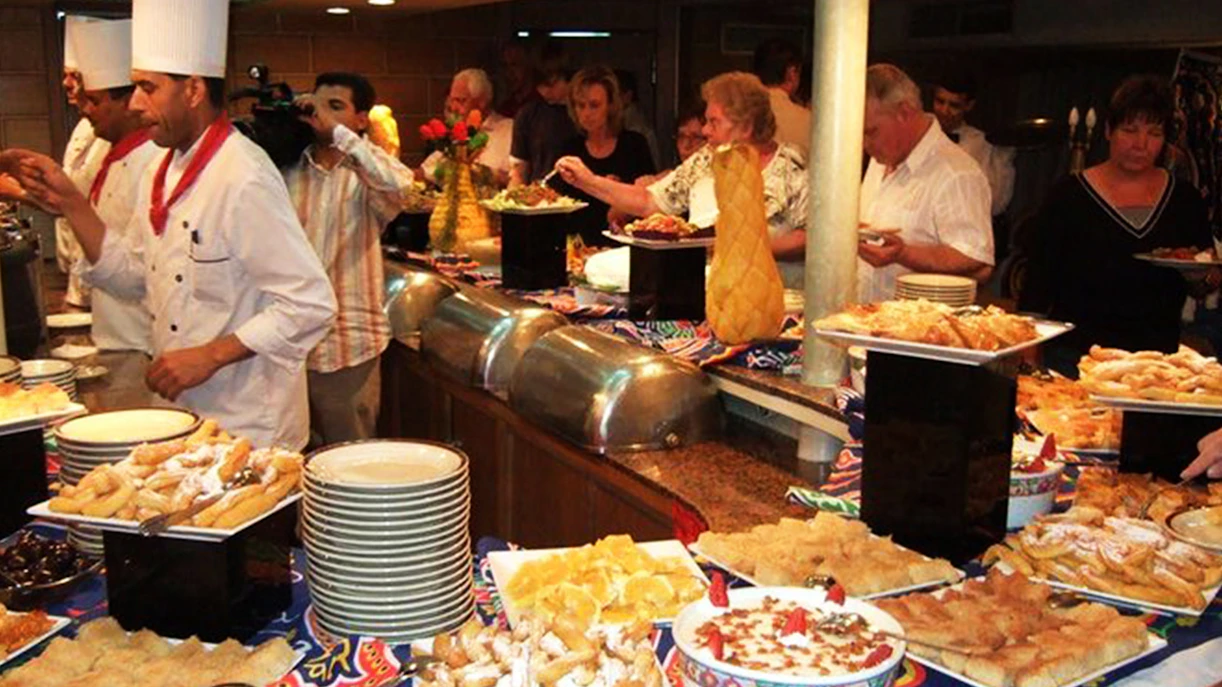 Nile cruise dining