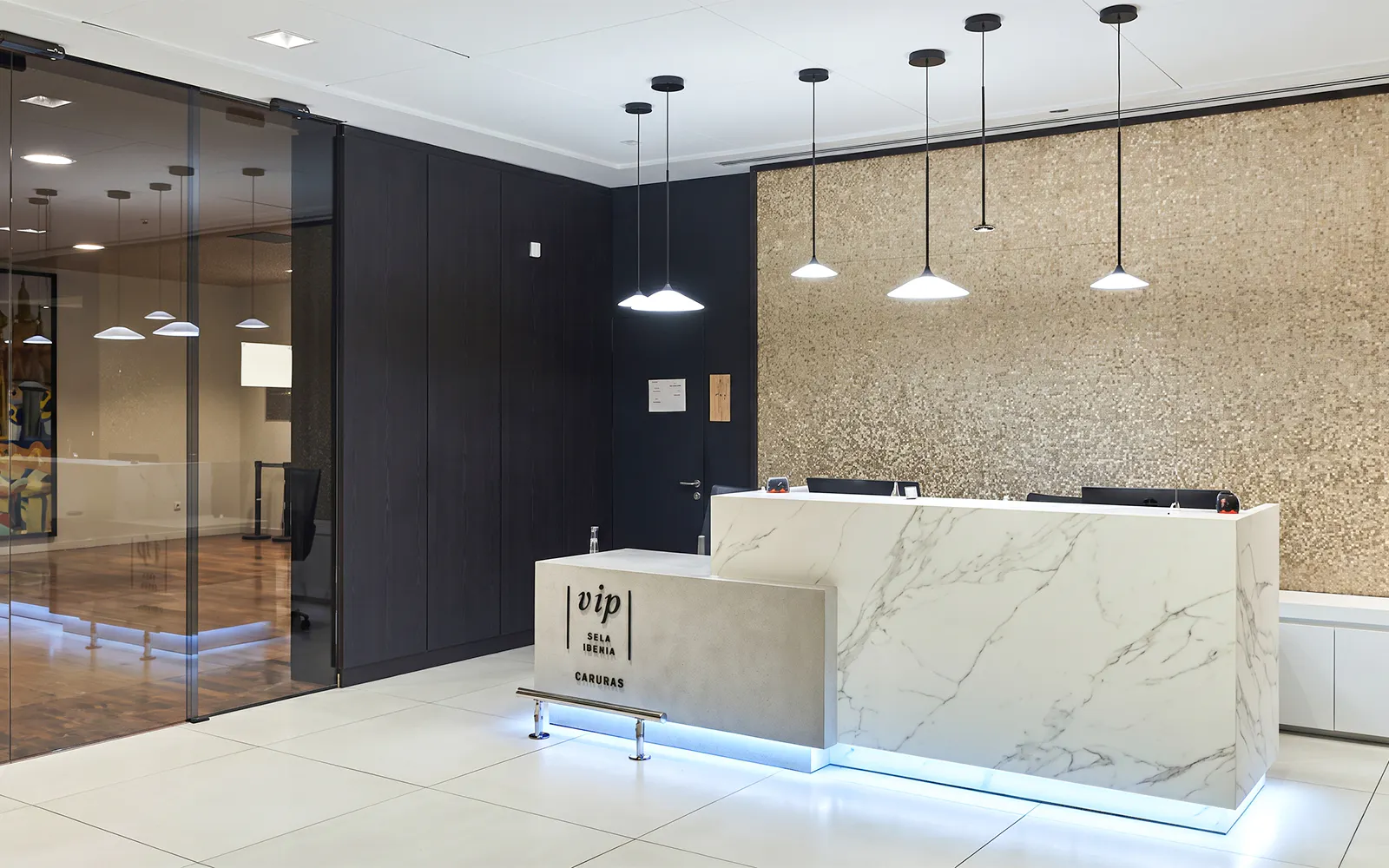 Reception area of Canudas VIP Lounge at Barcelona El Prat Airport (T2).