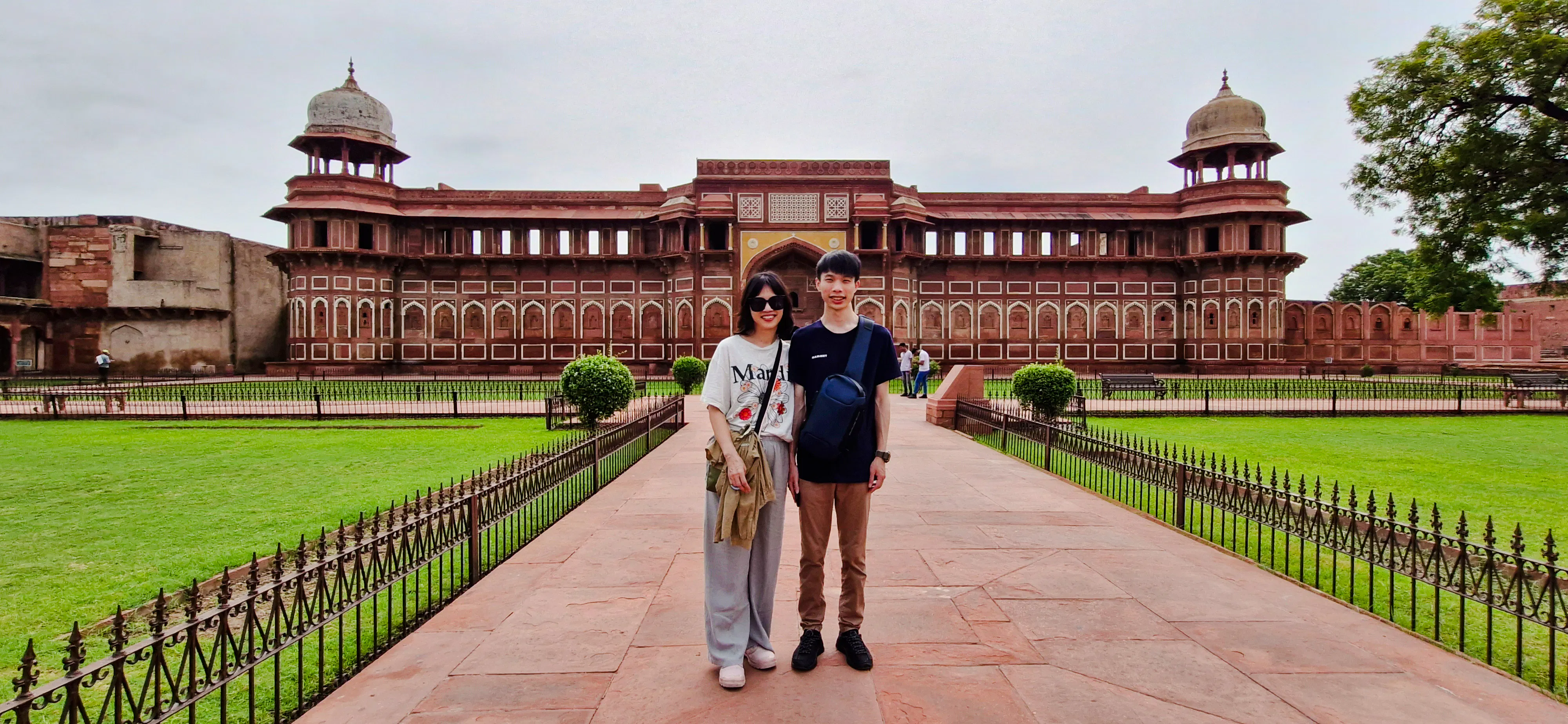 Visitors in front of Agra Fort, Agra, India.