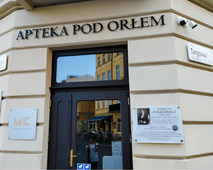 Krakow Jewish Quarter and Ghetto Guided Walking Tour (Product 54145)