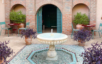 Fountain and seating area at Jardin Majorelle, Marrakech.