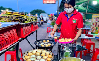 siem reap tuk-tuk food tour with 10 local food tastings-2