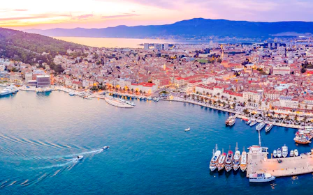 Zagreb to Split in Style: Private Transfer with Plitvice Lakes Stop