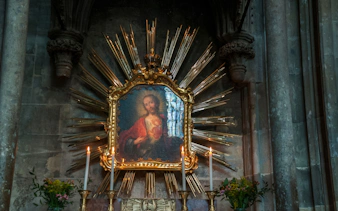 st. stephen's cathedral & vienna old town private walking tour-6
