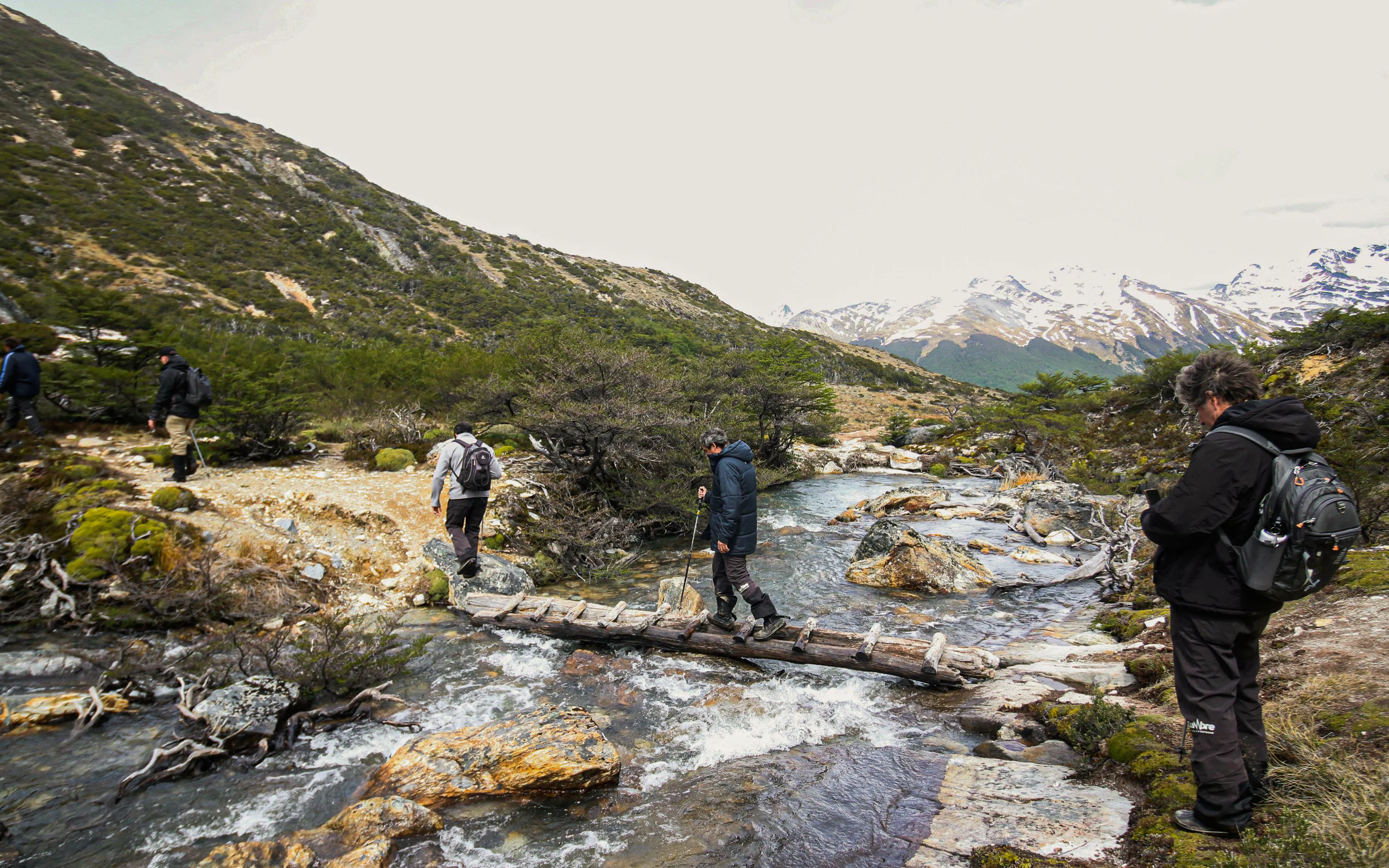 Esmeralda Lake Trekking