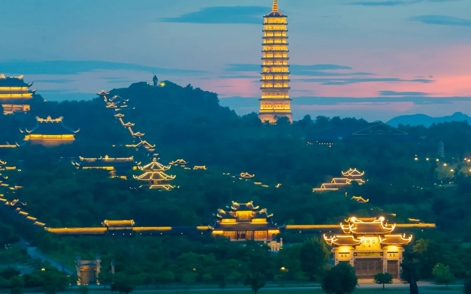 Ninh Binh Cooking Class with Bai Dinh Pagoda Night Tour Image 3