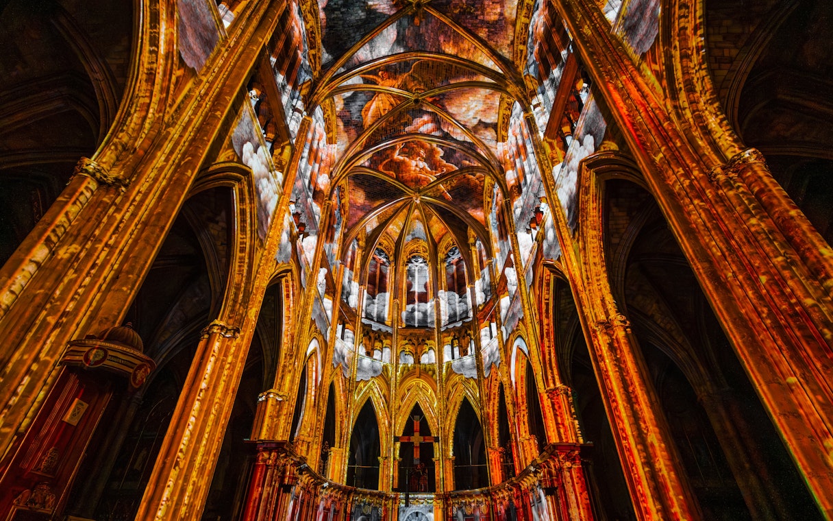 Interiors of Manchester Cathedral during LUMINISCENCE 360° Immersive Show.