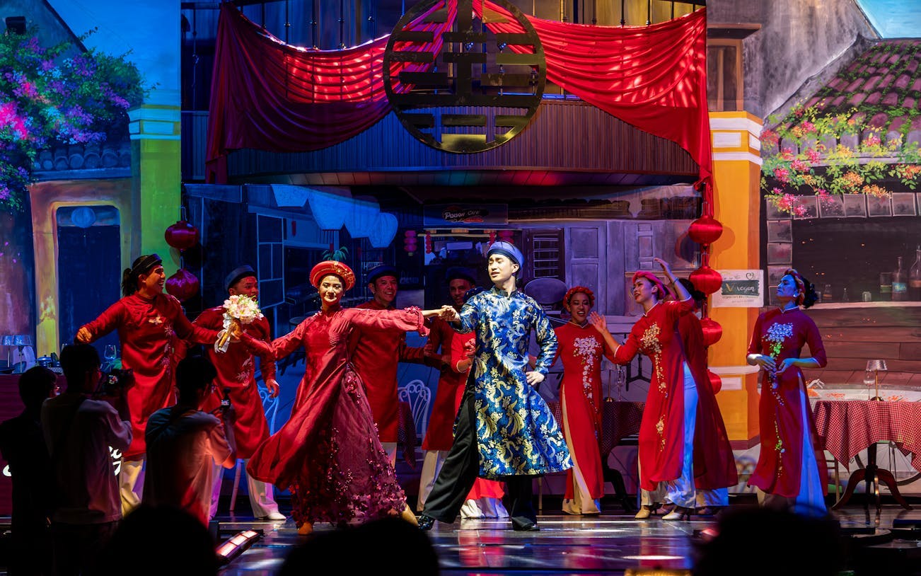 le morning glory waterfront theatre à hoi an-5