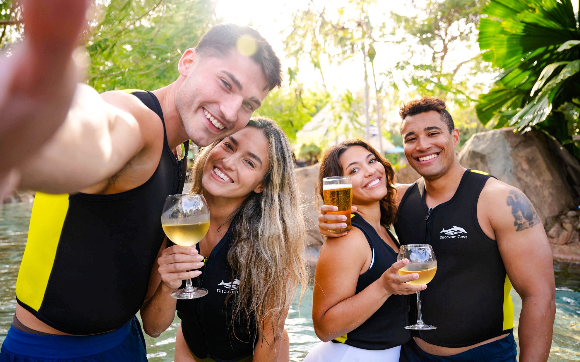 Group enjoying drinks at Discovery Cove Orlando.