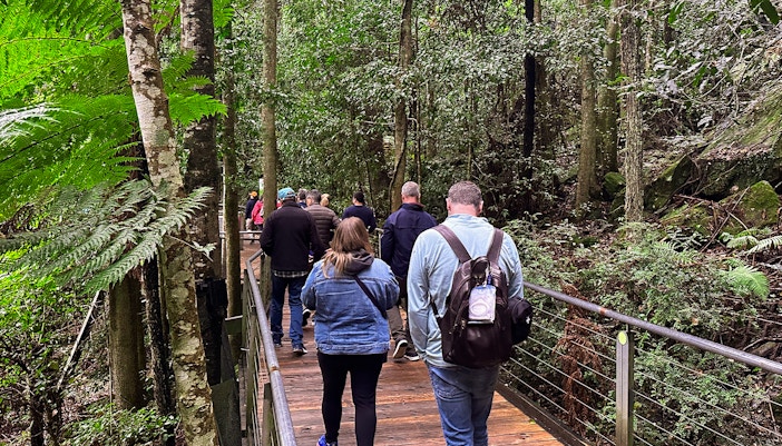 Take the easy Three Sisters Walk