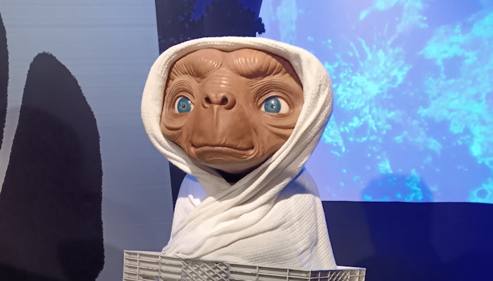 E.T. figure in a basket at Madame Tussauds London.