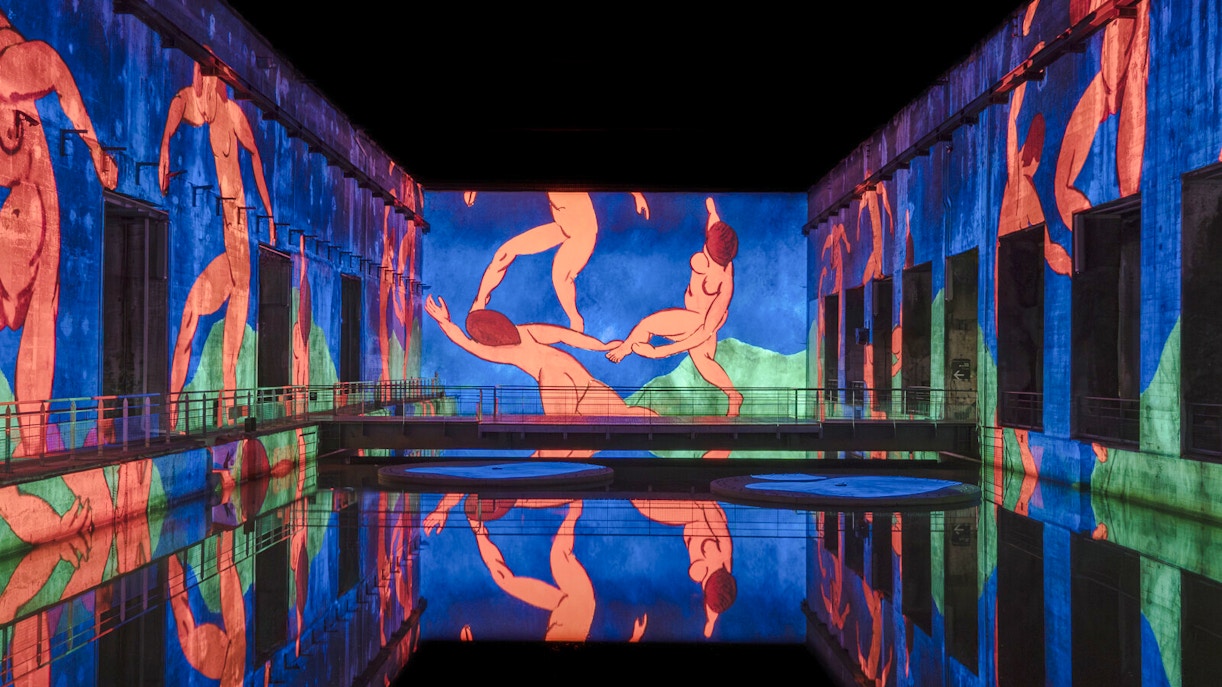 Matisse artwork projected at Bassins des Lumières exhibition.