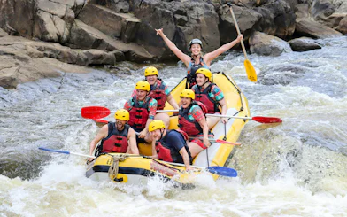 Tour guidato di rafting sul fiume Tully, livello 3-4