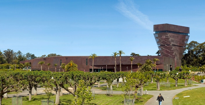 De Young Museum in San Francisco with its distinctive copper facade and observation tower.