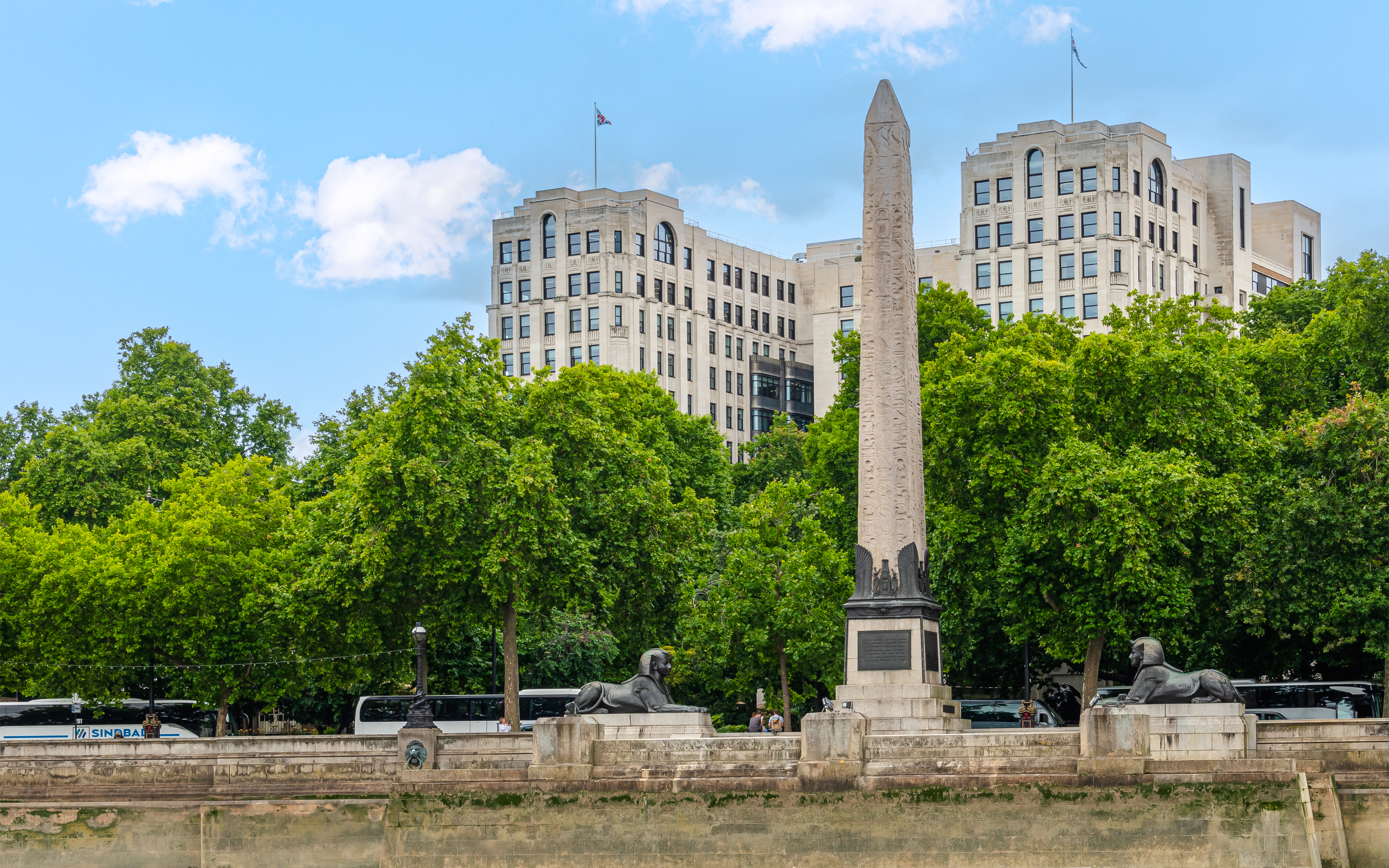 Cleopatra's Needle statue, London
