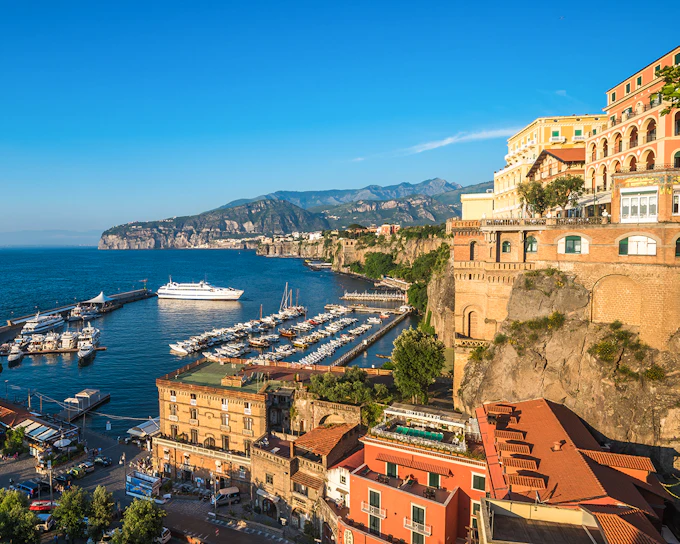 From Naples: Pompeii and Sorrento Guided Tour with Lunch