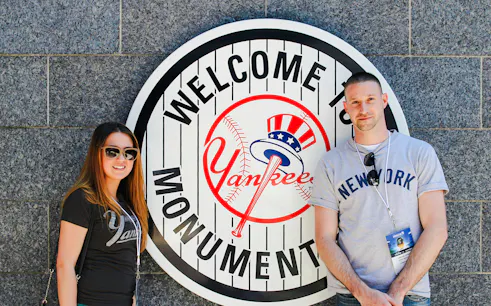 visita guiada al yankee stadium con el monument park y el museo de los yankees-1