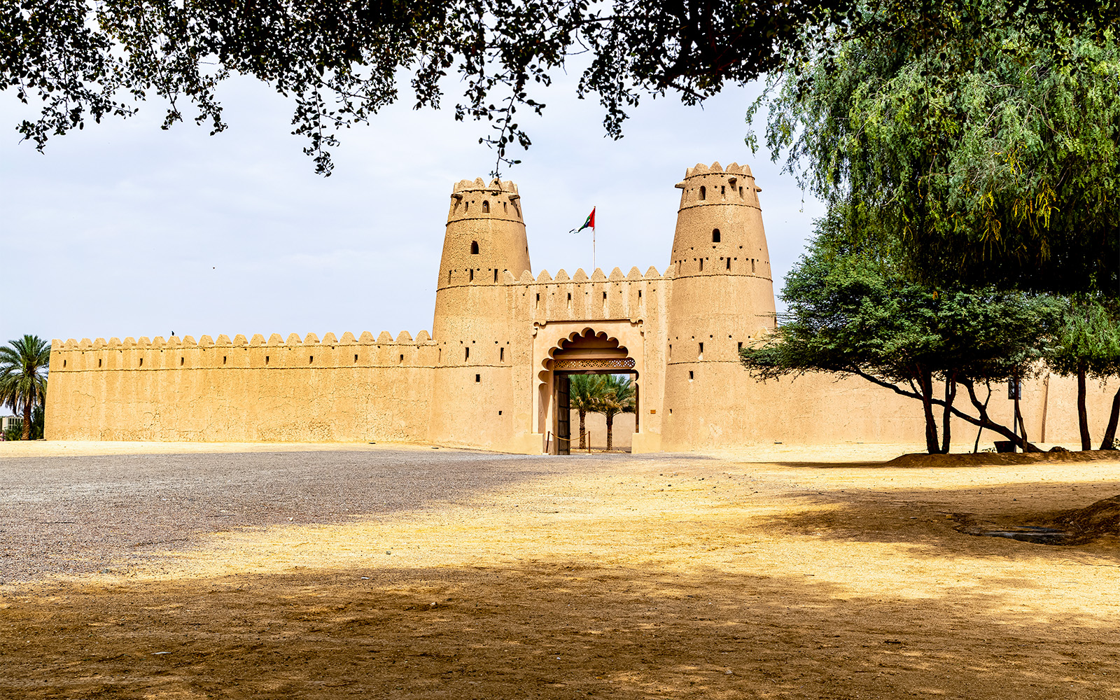 Dubai to Al Ain- Old and Grand Al Jahili Fort