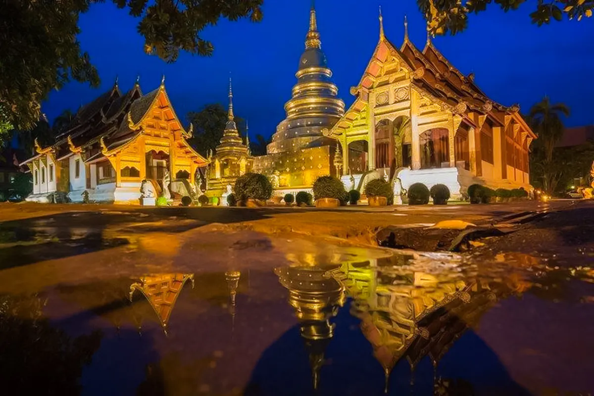 Chiang Mai Temples and Market Tuk-Tuk Evening Night Tour