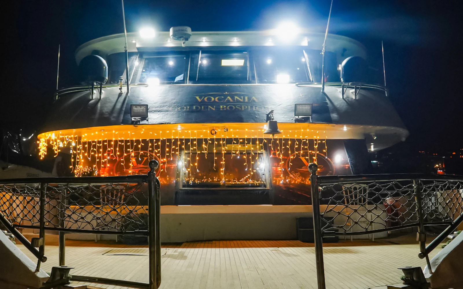 Istanbul Bosphorus Dinner Cruise with Unlimited Alcoholic Drinks and Turkish Night Show Image 9