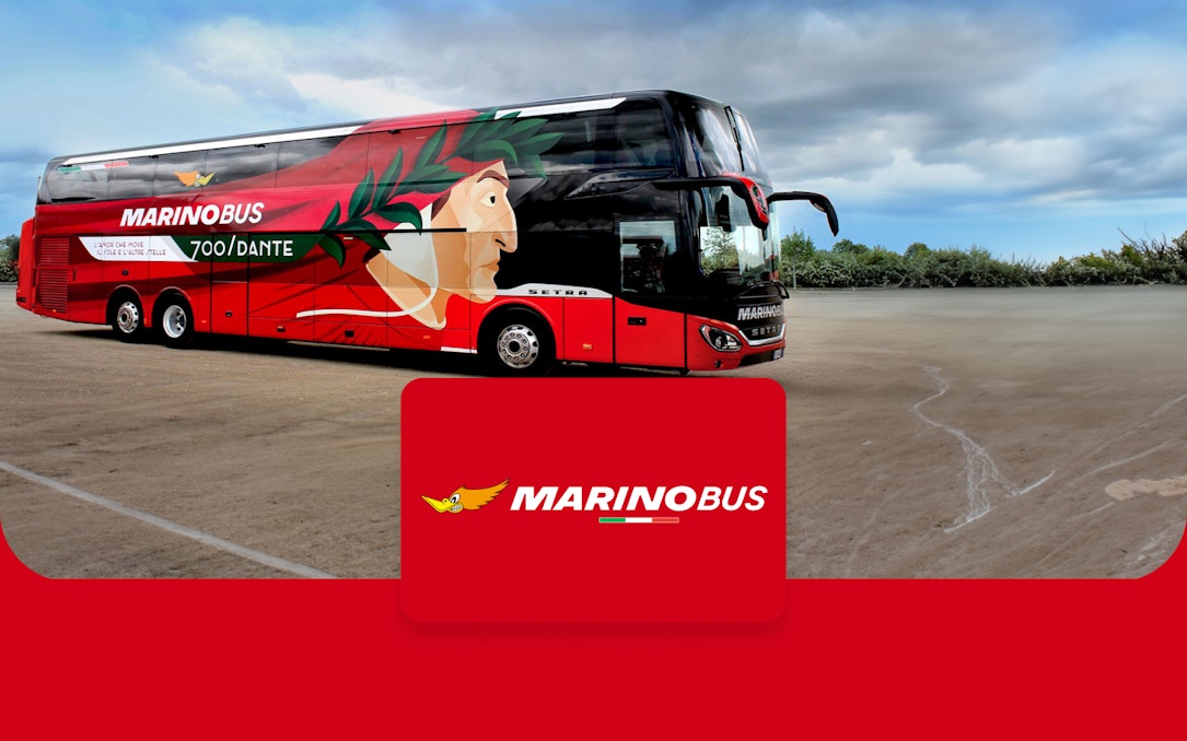 MarinoBus with Dante artwork parked, offering round-trip tickets from Naples Metropark to Rome Tiburtina.
