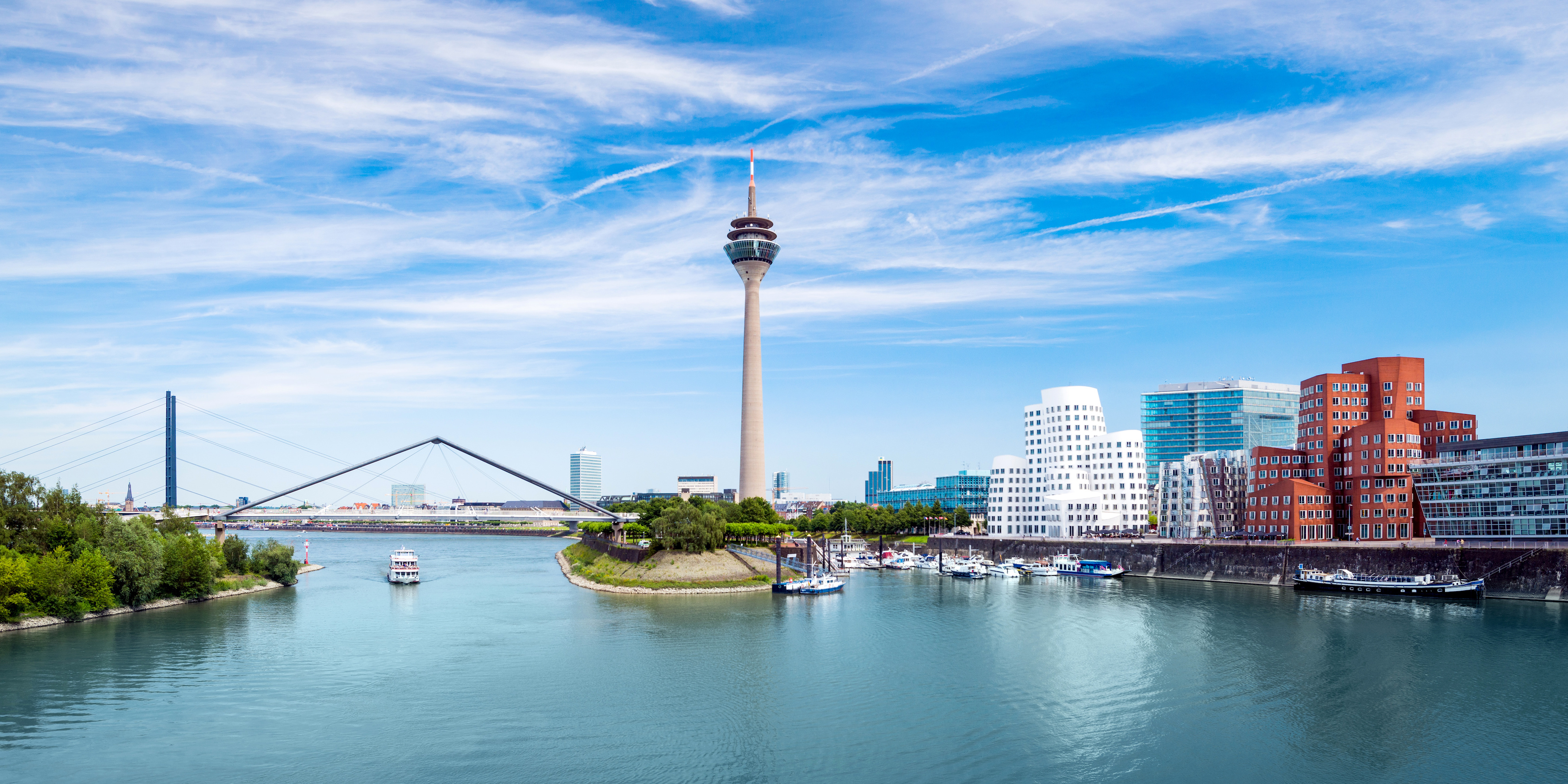 Düsseldorf cruise
