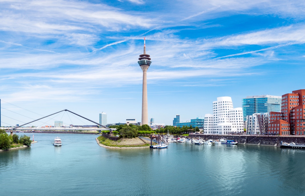 Düsseldorf cruise
