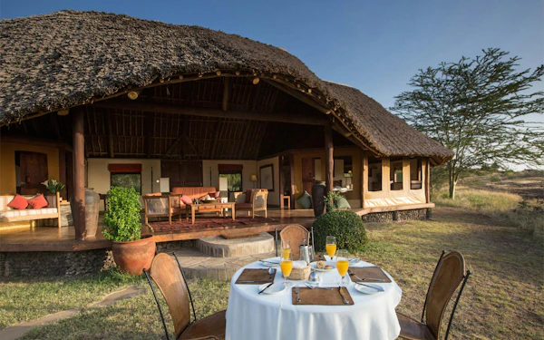 From Nairobi: 4-Day Amboseli & Tsavo Lodge Safari