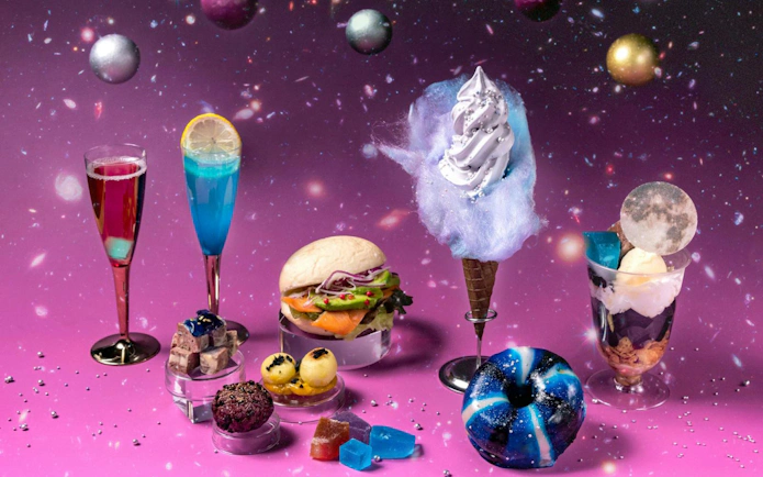 Space-themed desserts and drinks at Konica Minolta Planetaria TOKYO Ginza.