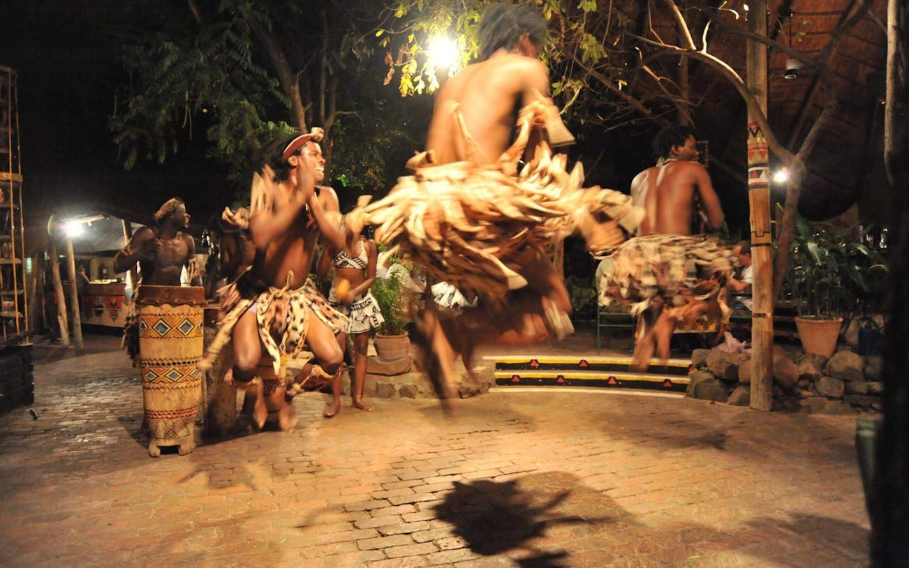 african buffet dinner and drum show at the boma in gusu forest with transfers-3