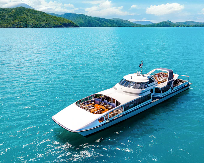 Airlie Beach: Whitehaven Beach Premium Cruise with Lunch & Activity Upgrades