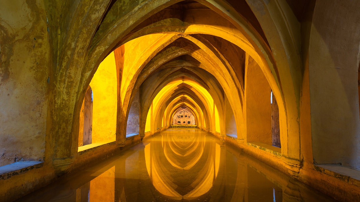 Banhos de Dona Maria Padilla no Alcázar Real de Sevilha