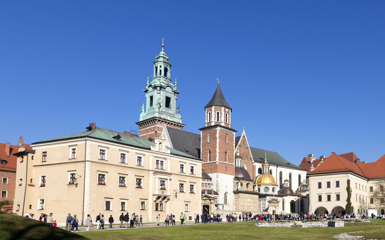 Wavel Castle Krakow - This is a Photograph of Wavel Castle Krakow