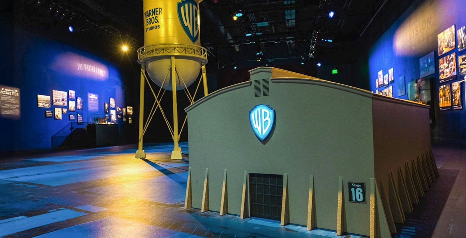 Interior view of the Warner Bros Studio Tour Hollywood, featuring a water tower with the Warner Bros logo