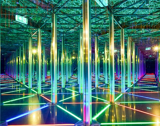 Jewel Changi - Mirror Maze