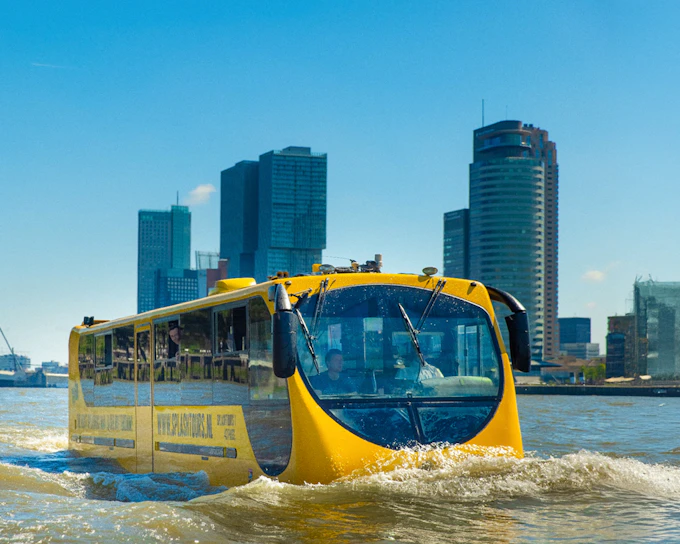 1-Hour Rotterdam Sightseeing Splashboat Tour