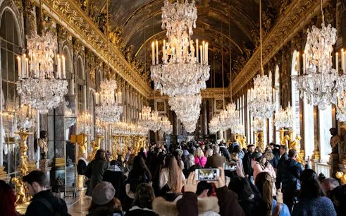 visita guiada en grupo pequeño al palacio de versalles y los jardines, sin filas, con tren de ida y vuelta desde parís-1