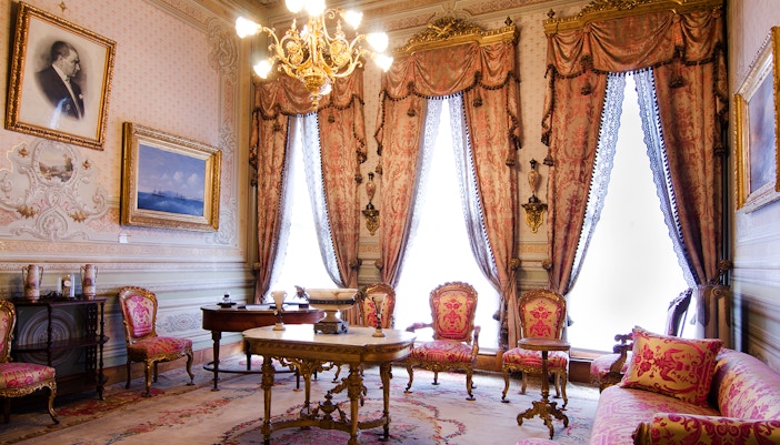 Dolmabahce Palace tickets