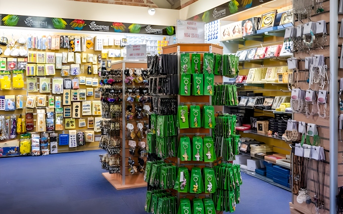 Featherdale Wildlife Park gift shop with keychains and souvenirs on display.