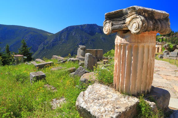 gita di un giorno al sito e al museo di delfi con trasferimenti da atene-2