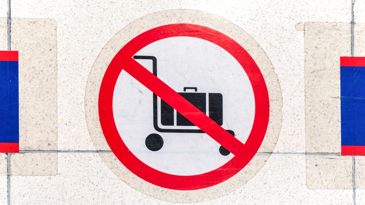 No luggage allowed sign at View Boston entrance.