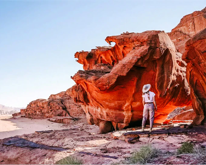 From Wadi Rum: Small-Group Jeep Safari with Overnight Bedouin Camp and Meals (Product 52681)