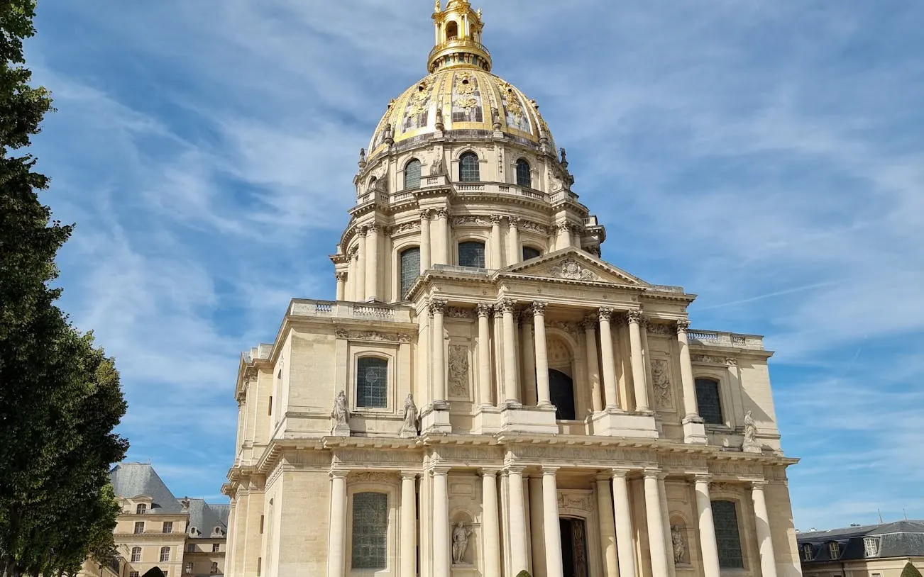 Les Invalides and Napoleon's Tomb Guided Tour with Skip-the-Line Entry and Musée de l'Armée Access Image 9