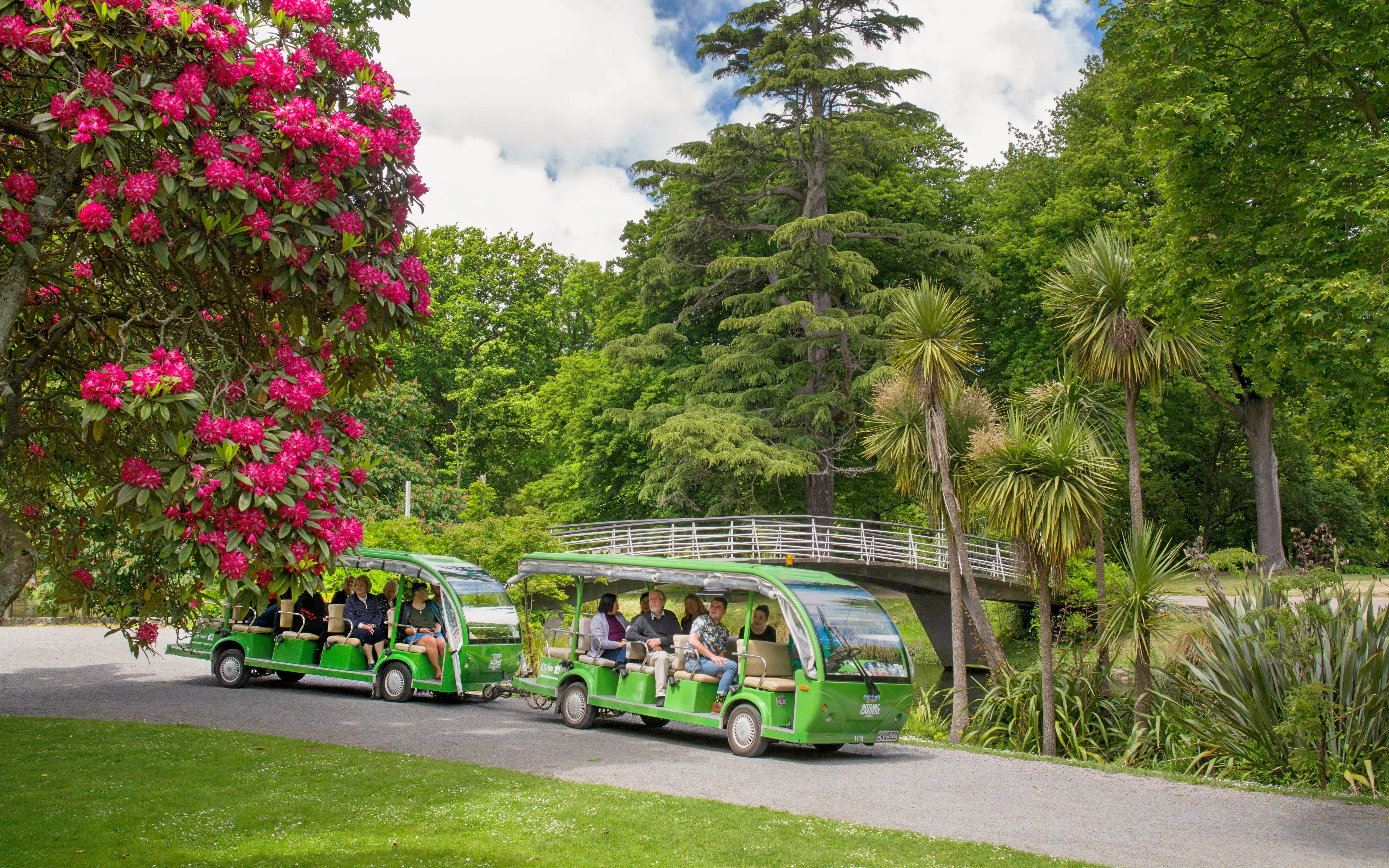 Christchurch: Botanic Gardens Guided Shuttle Tour