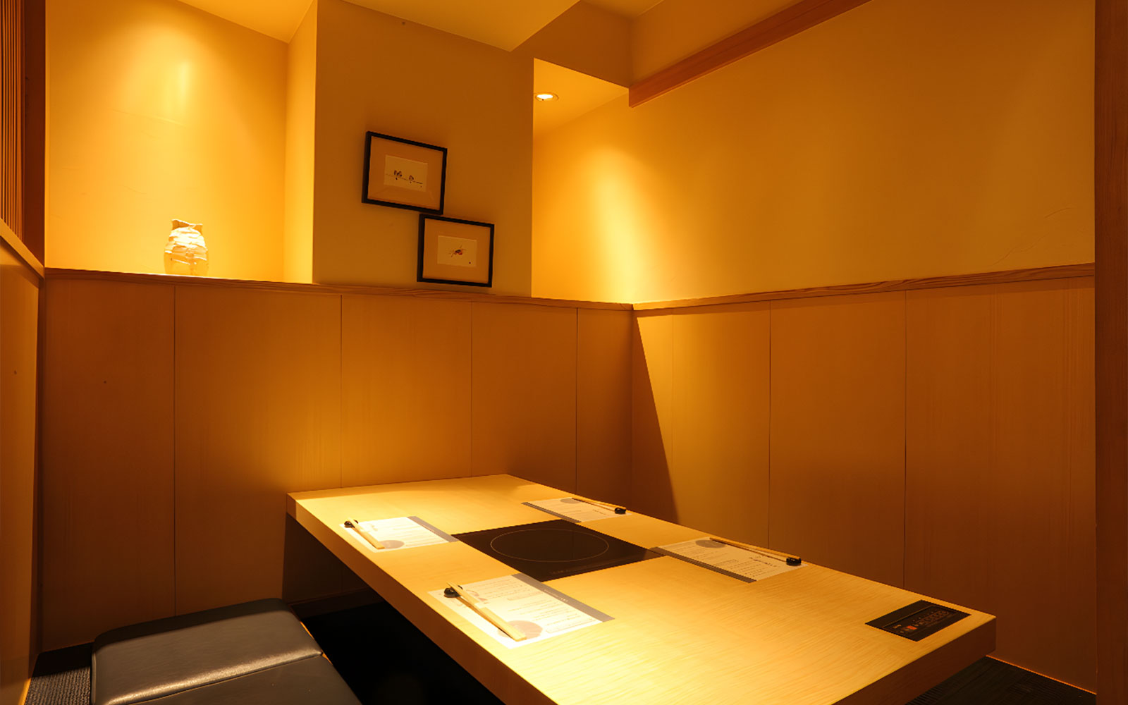 Private dining room at Torafugu-tei Ginza set for a puffer fish hot pot meal.