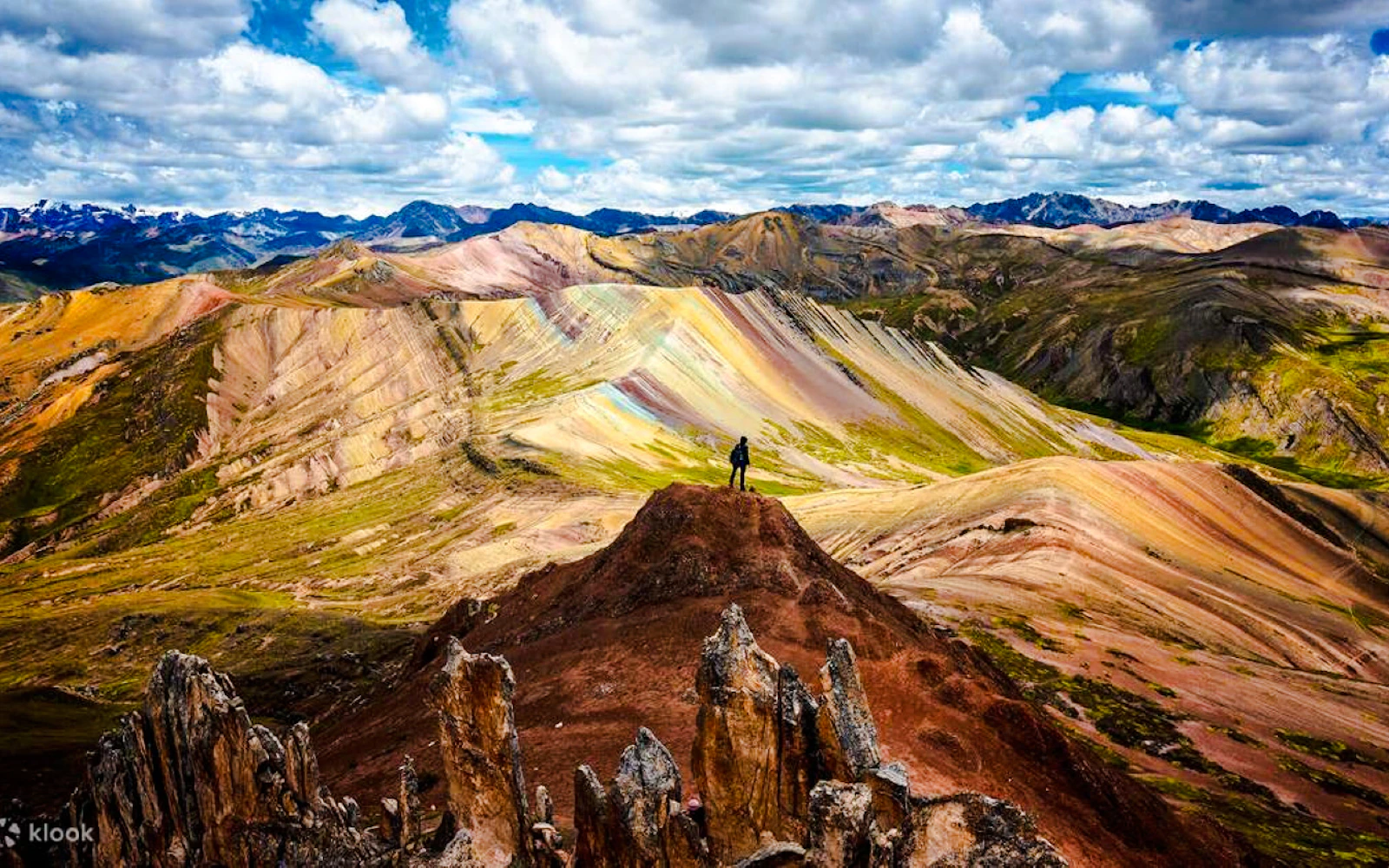 From Cusco: Palcoyo Rainbow Mountain, Red Valley and Stone Forest Tour with Breakfast and Lunch (Product 55827)