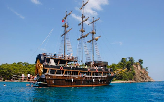 alanya pirate boat cruise with hotel transfer, lunch and soft drinks-2