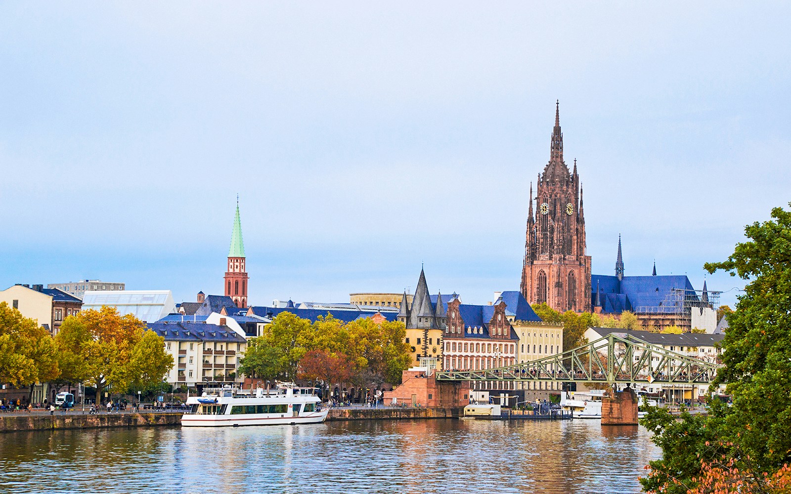 Frankfurt panoramic view across River Main bridge